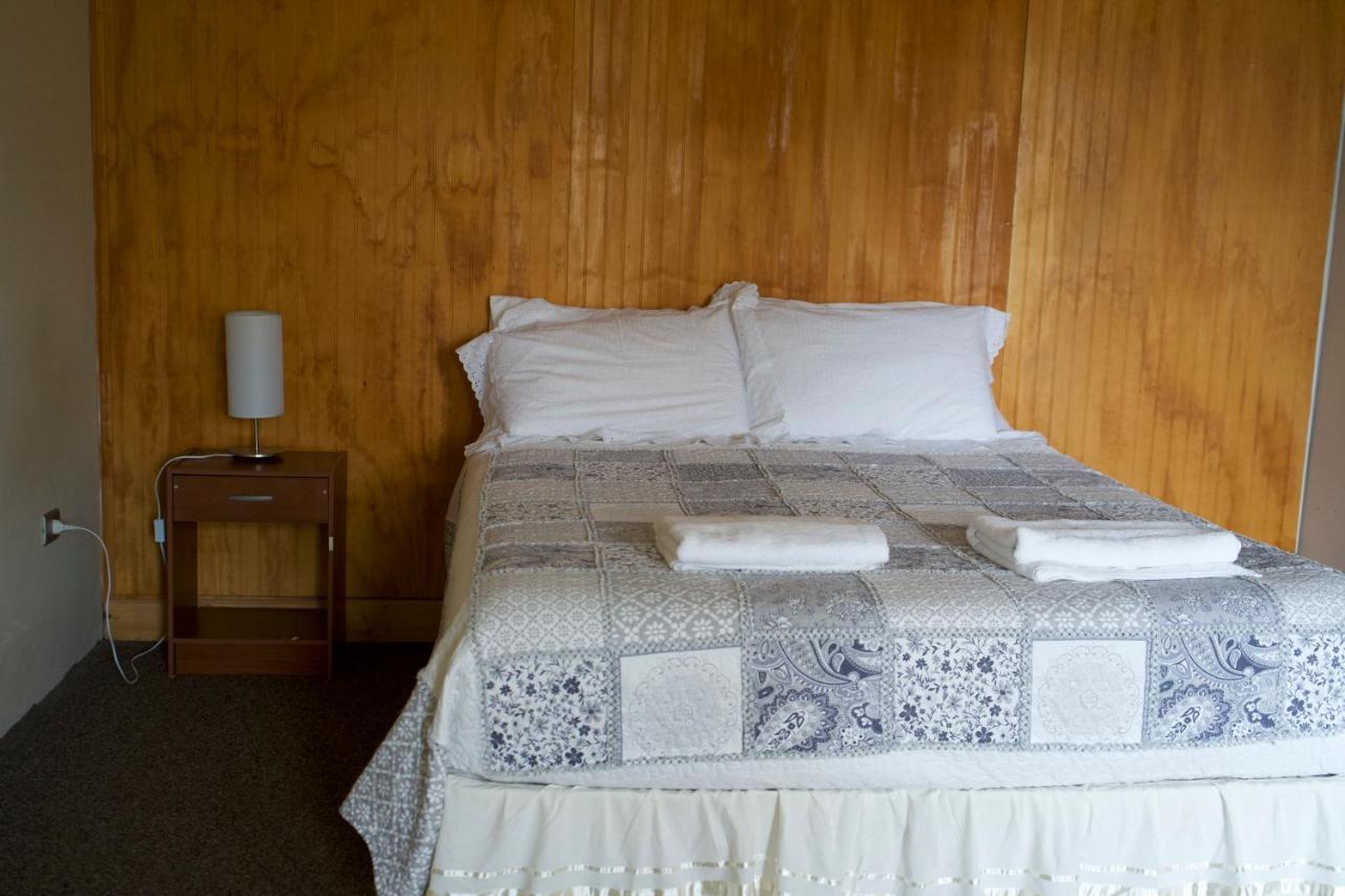 Hostel Natales Puerto Natales Ngoại thất bức ảnh