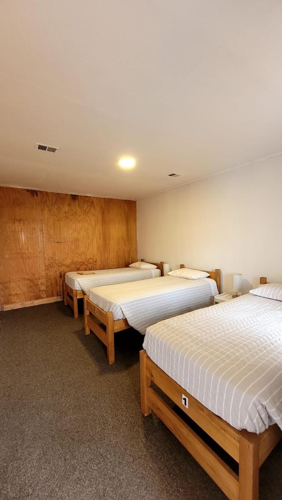 Hostel Natales Puerto Natales Ngoại thất bức ảnh